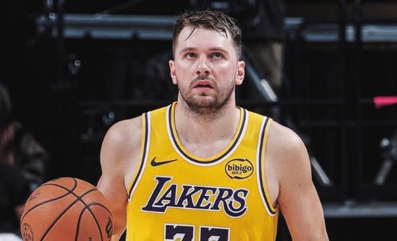 世界杯滚球下注平台-尽力局,东契奇25中16空砍42分7板8助4断,正负值-10