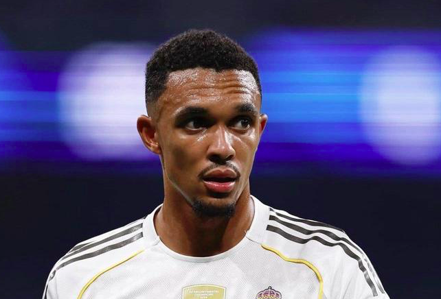 世界杯滚球下注平台-阿诺德后悔吗！背叛利物浦却被皇马抛弃，无球可踢或无缘世界杯